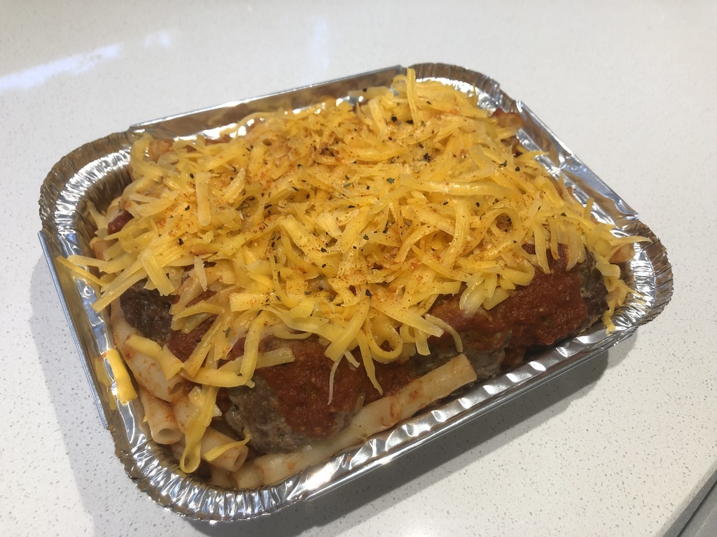 Beef meatball with tomato sauce pasta bake (1kg)