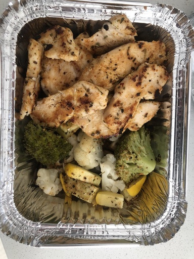 Roasted vegetables with chicken breast